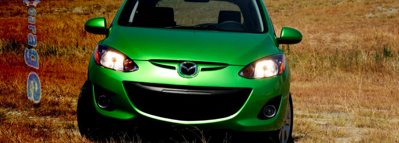 2012-Mazda2-001