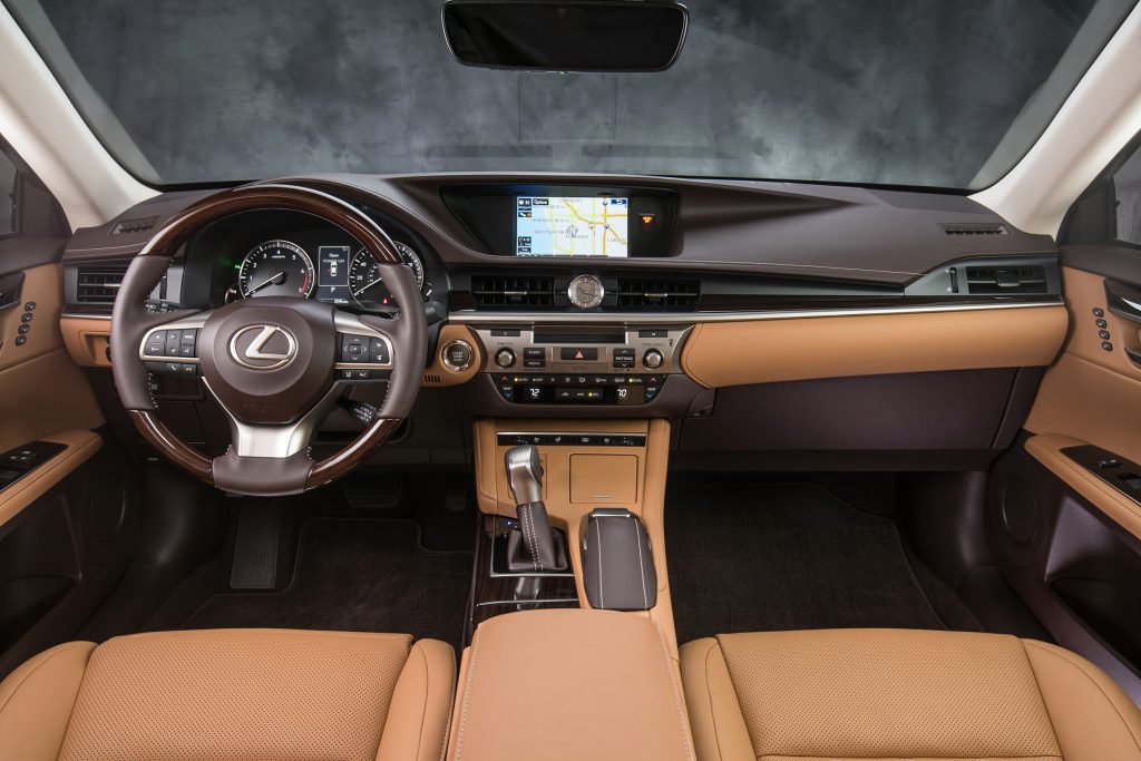 2018 Lexus ES 350 interior