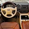 112_0602_07z_verdict_2006_ford_expedition_king_ranch_dash