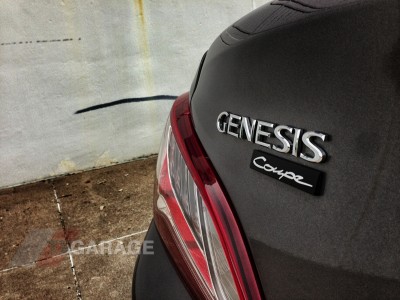 2013-Hyundai-Genesis-Coupe-02