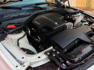 2014-BMW-320i-txgarage-014