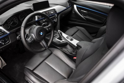 2016-BMW-340i-txGarage-004