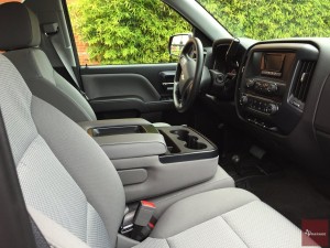 2015-Chevrolet-Silverado-1500-4x4-014 