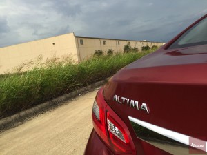2016-Nissan-Altima-txGarage--012