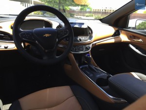 2017-Chevrolet-Volt-tx-JG-002