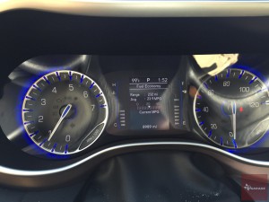 2017-Chrysler-Pacifica-txGarage--024