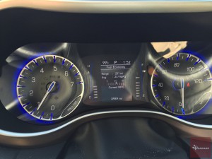2017-Chrysler-Pacifica-txGarage--025