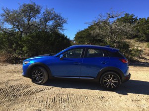 2017-Mazda-CX3--021